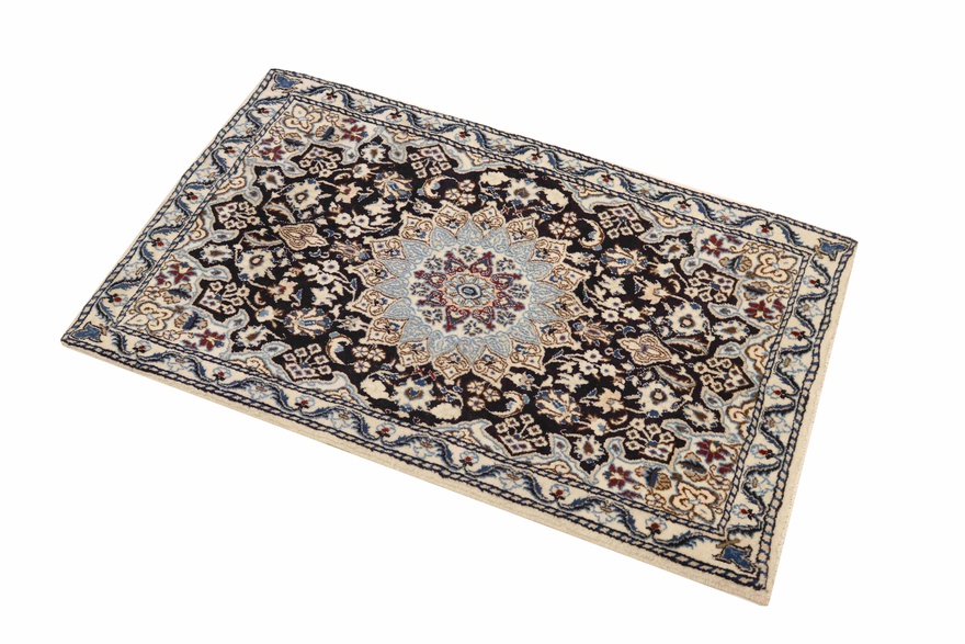 Nain Carpet 135x84