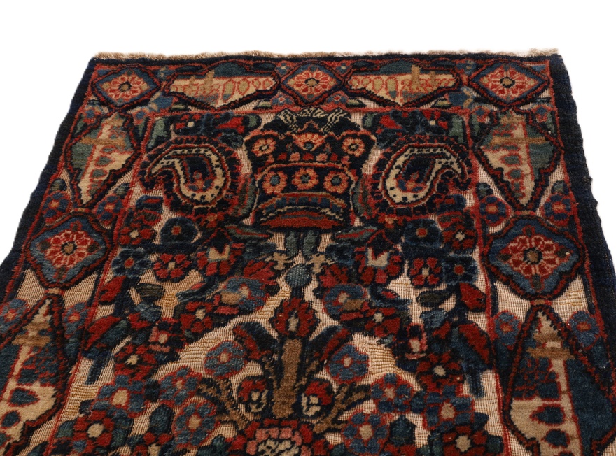 Sarugh Antique Carpet  70x50