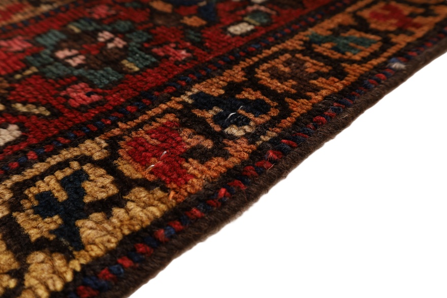Antique BAKHTIAR Carpet 272x110