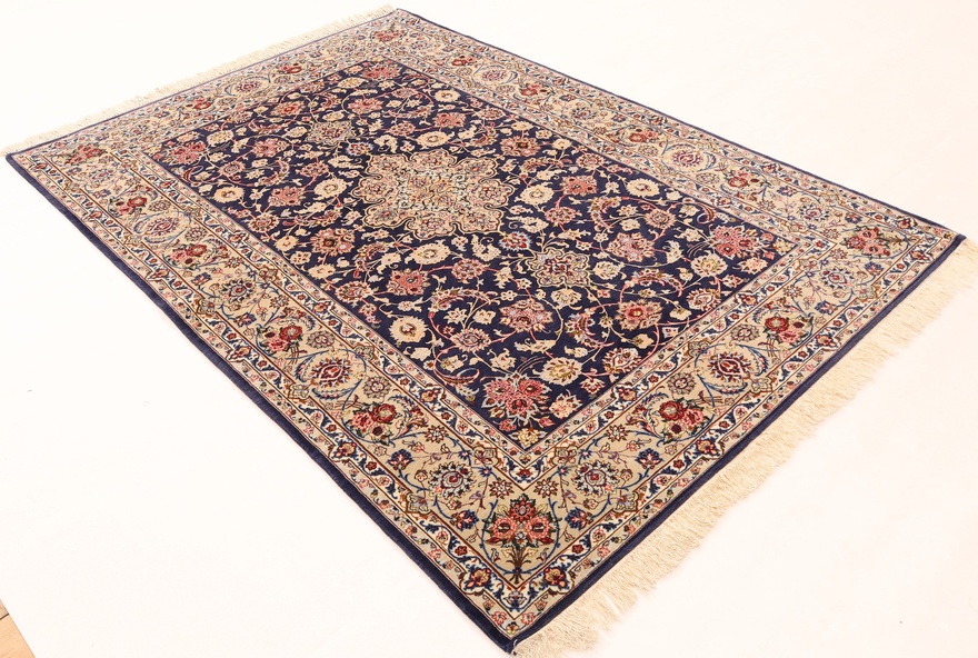 Isfahan  Silknkette Carpet  230x152