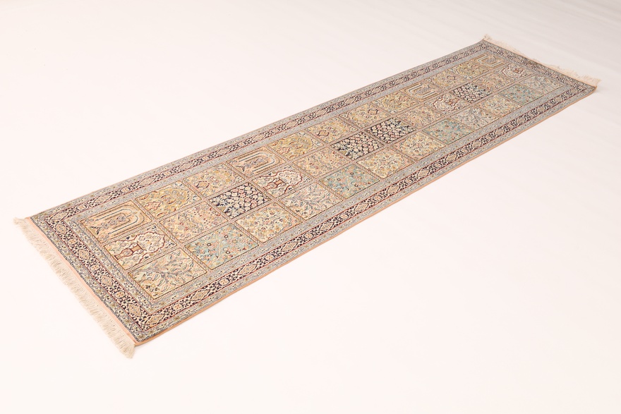 Kashmir SILK Carpet 301x79