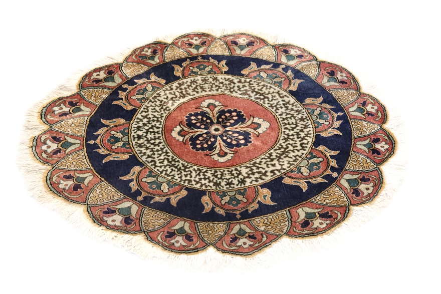Herike Silk Carpet  120x120