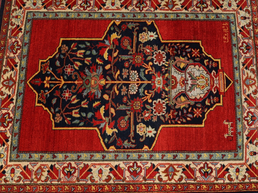 Bakhtiar oruje Carpet  137x109