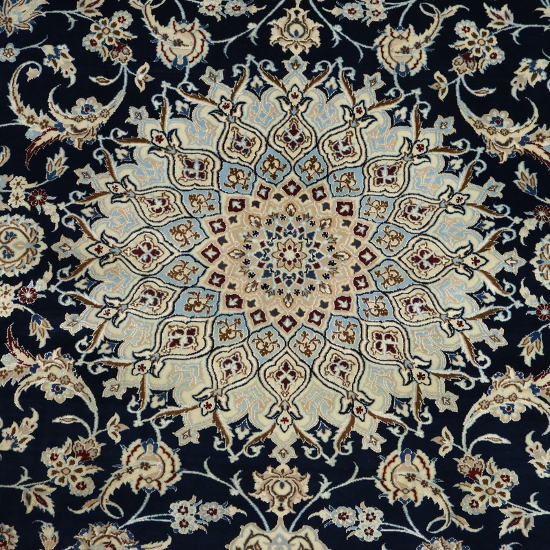 Nain9La Carpet  341x257