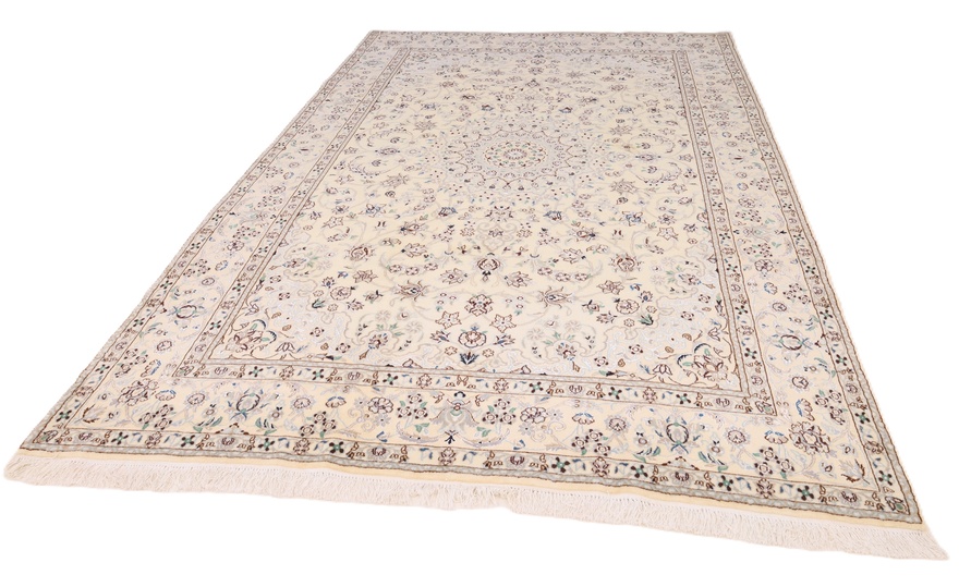 Nain 9 La Carpet  323x212