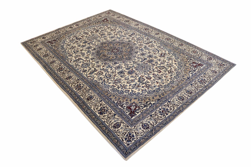 Nain Carpet 346x247