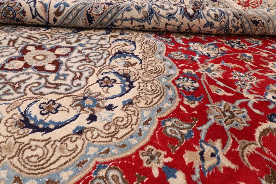Nain Carpet  395x288