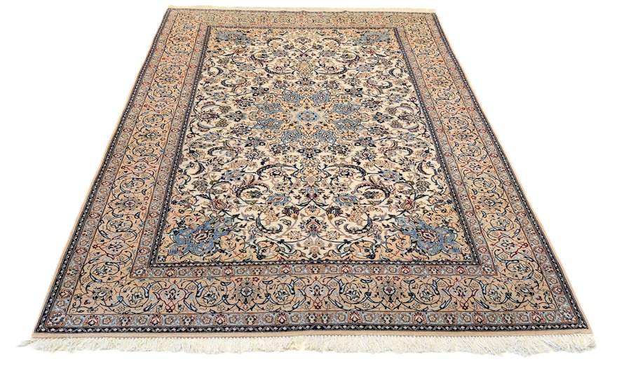 Nain9La Carpet  330x208