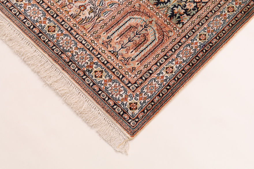 Kahmir Silk Carpet 93x62