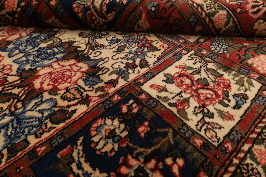 Bakhtiar Carpet 192x128