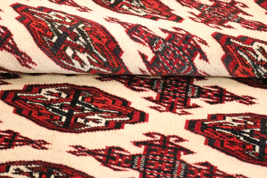 Bukara Carpet 170x128