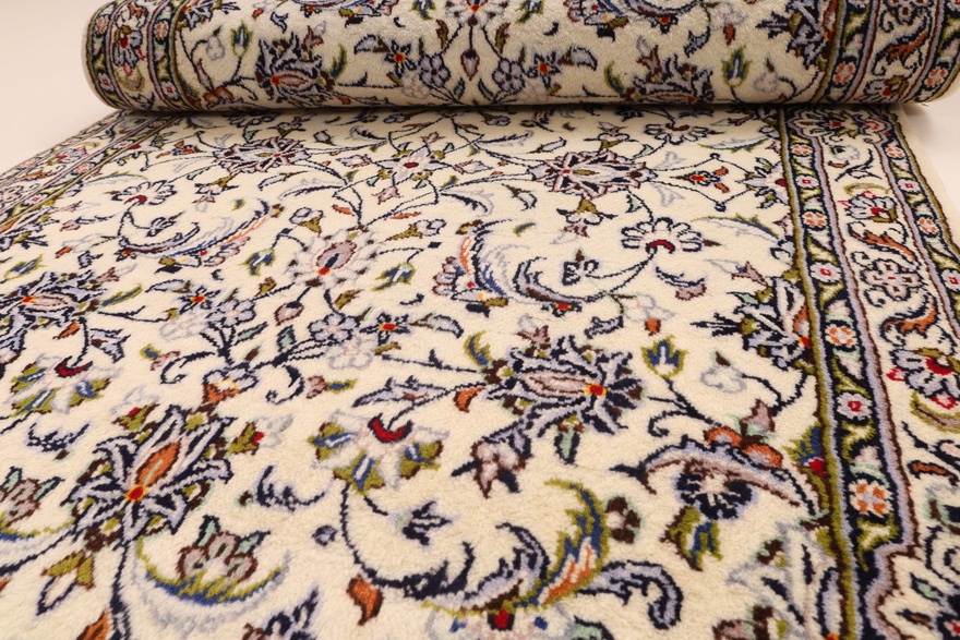 Kashan Carpet  292x98