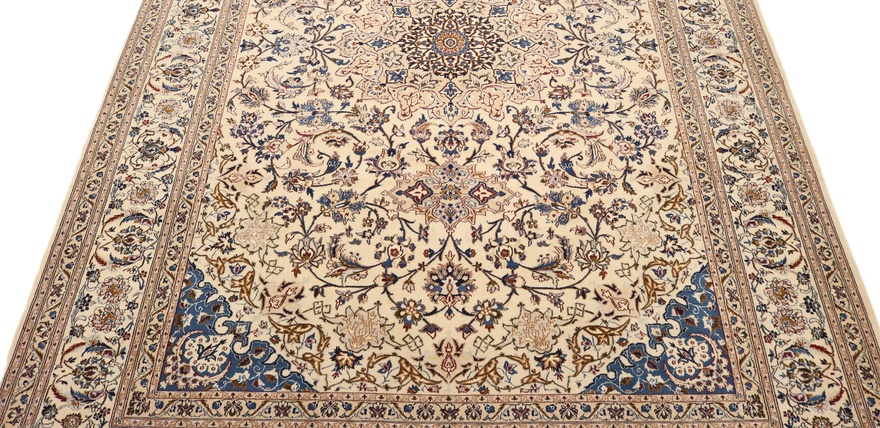 Nain9La Carpet  350x253