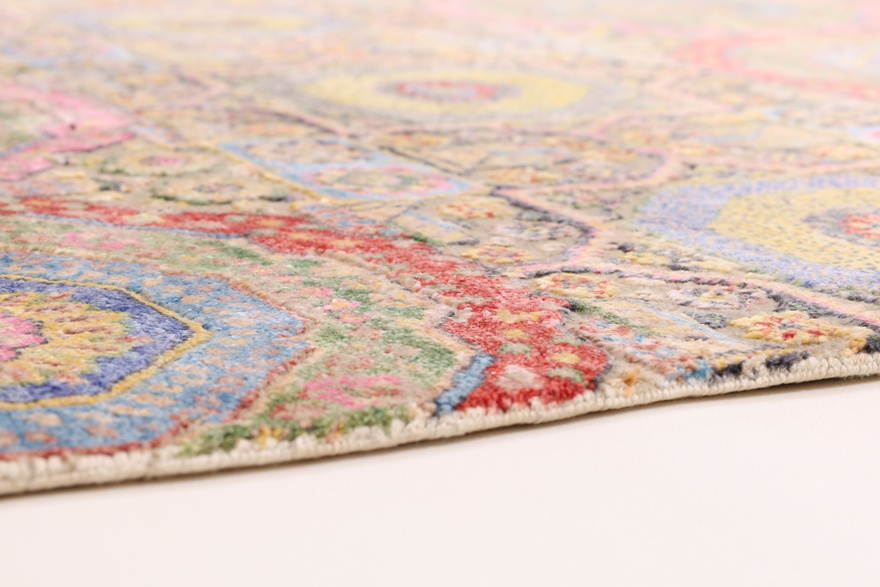 ModernLOTUS Carpet 301x199