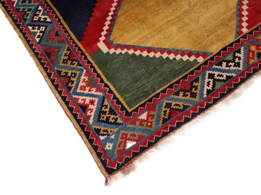 Ghashghai Carpet 200x152