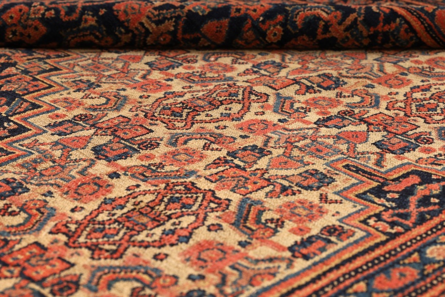 Antique Senneh Carpet 190x131