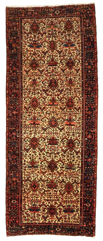 Heriz Antique Carpet 380x155
