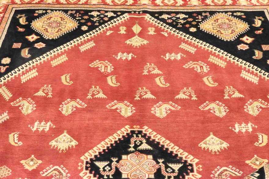 Ghashghai Carpet 303x192