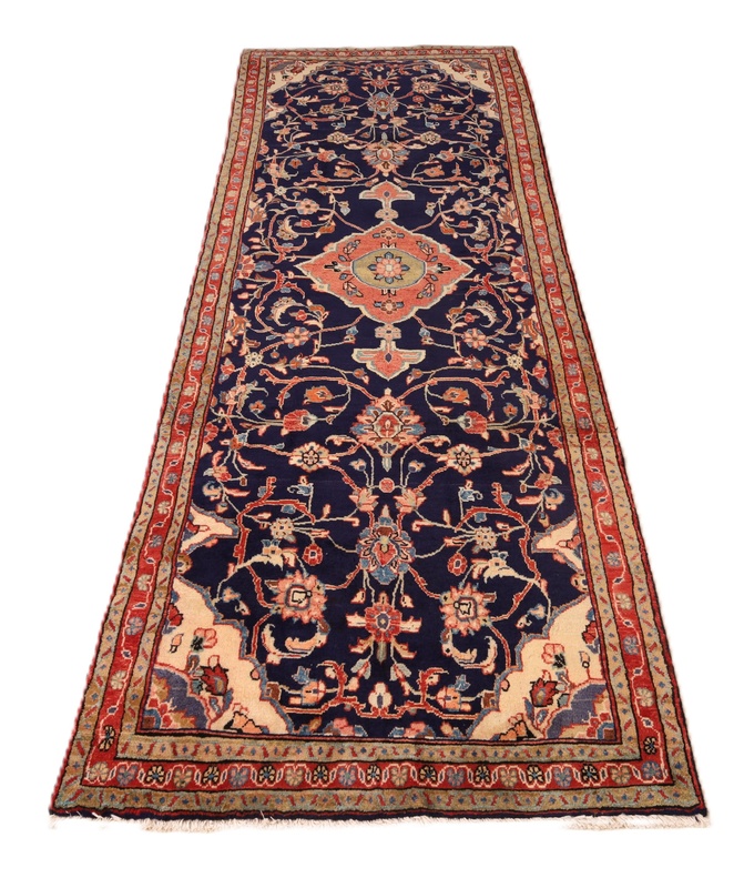 Sarouk Carpet  327x108