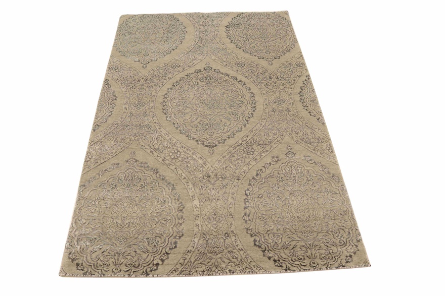 MODERN LOTUS Carpet 258x165