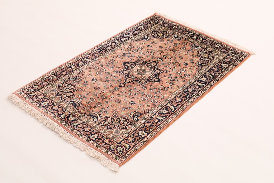 Kashmir Silk Carpet 120x77