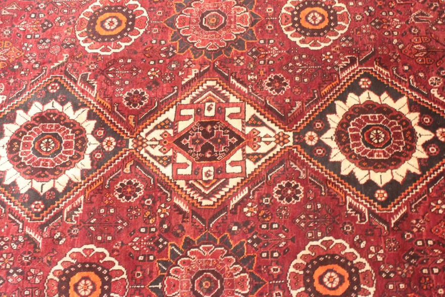 Ghashghai Carpet 311x220