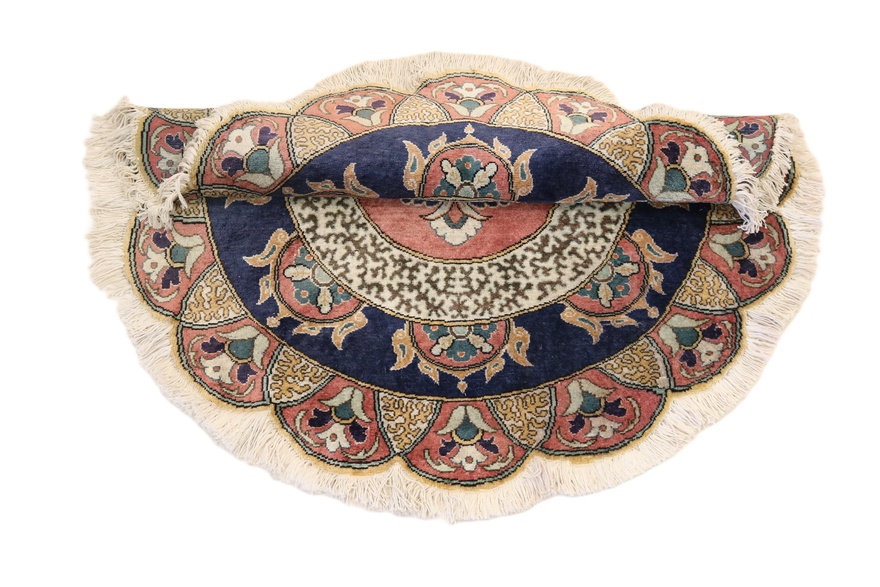 Herike Silk Carpet  120x120