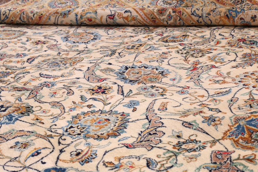 Antique Kashan Carpet  454x330