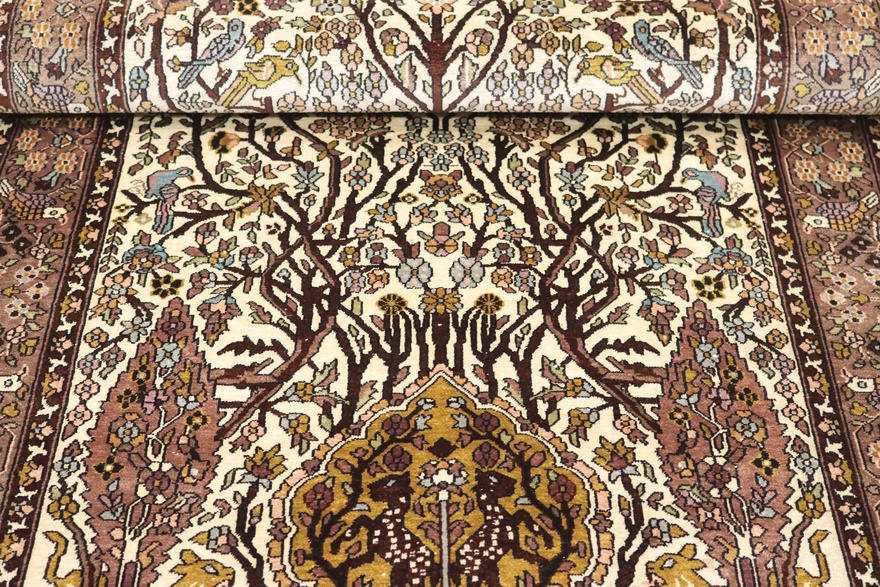 Kashmir Silk Carpet 153x90
