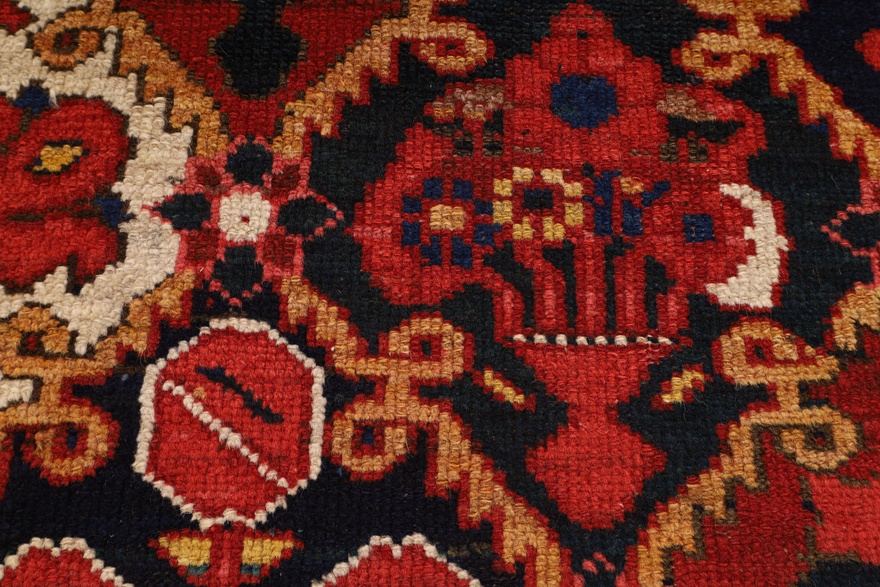 Antique BAKHTIAR Carpet 202x154