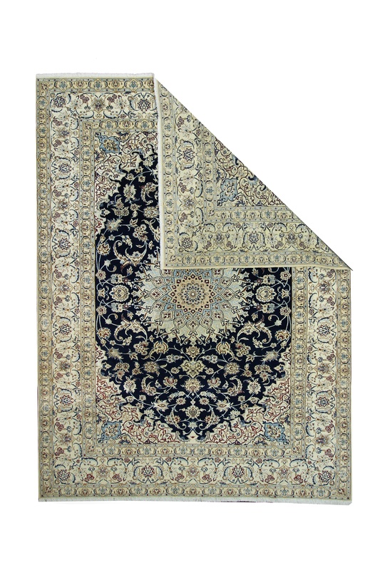 Nain9La Carpet  341x257