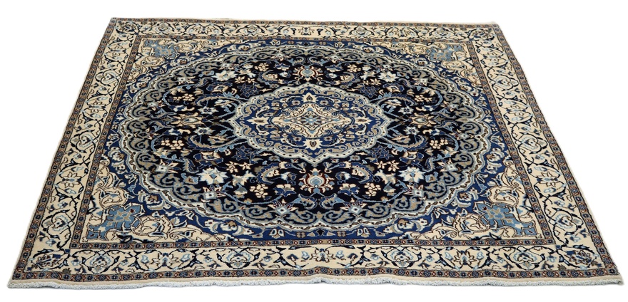 Nain Carpet 187x194