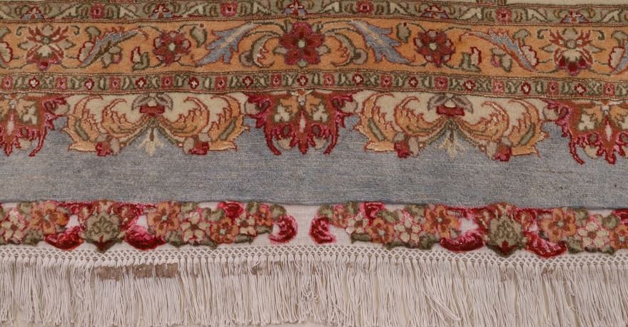 Tabriz Marke Sherkat khashrai Carpet  520x385