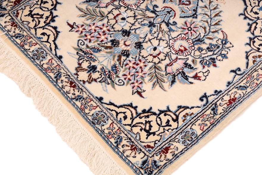 Nain 9La Carpet  395x72