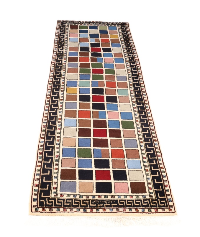 Sarouk Carpet 250x82