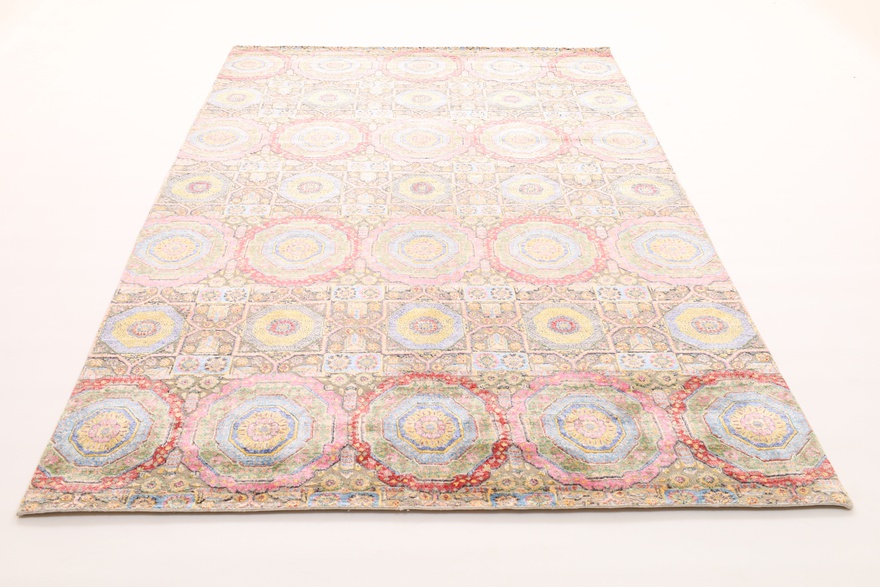 ModernLOTUS Carpet 301x199