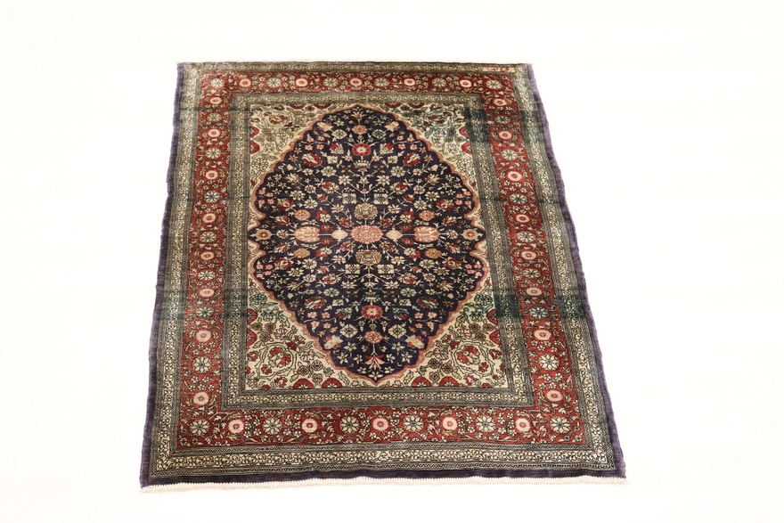 Antique Herike Silk  117x80