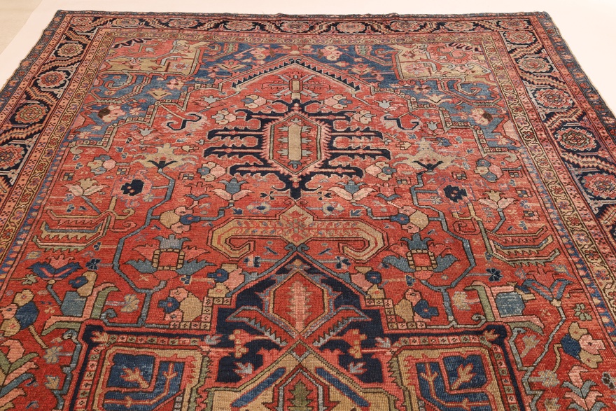 Ankique Heriz Carpet  547x330