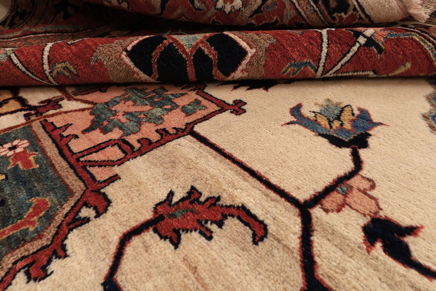 Heriz Carpet  335x227