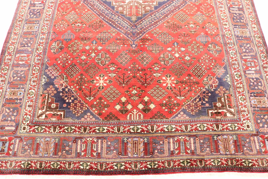 Meyme Carpet 400x295