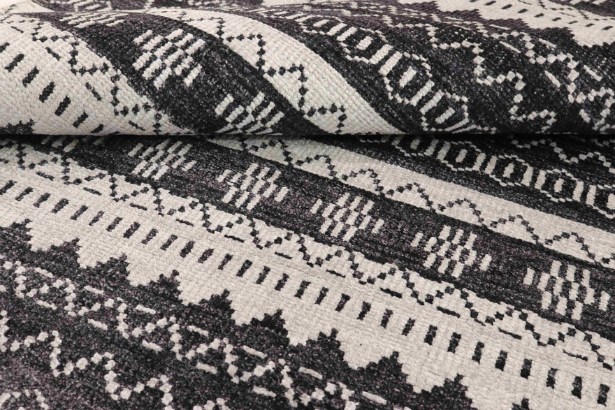 MODERN-IKAT Carpet 245x163