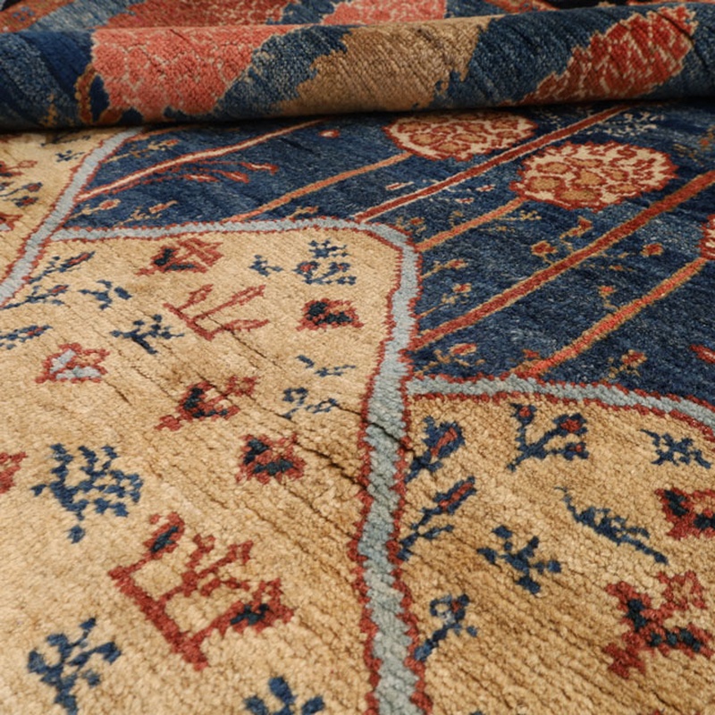 Antique Heriz Carpet 240x170