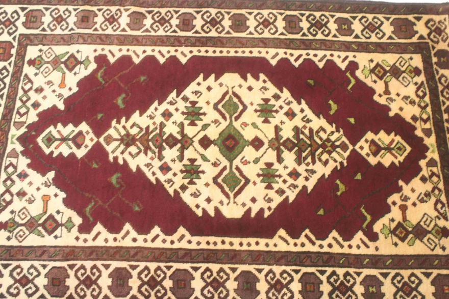 Rusi Carpet 162x116