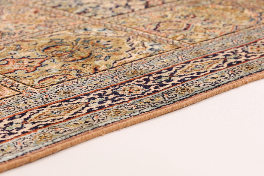 Kashmir SILK Carpet 301x79