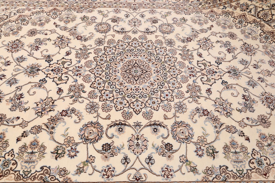 Nain 9 La Carpet  326x210
