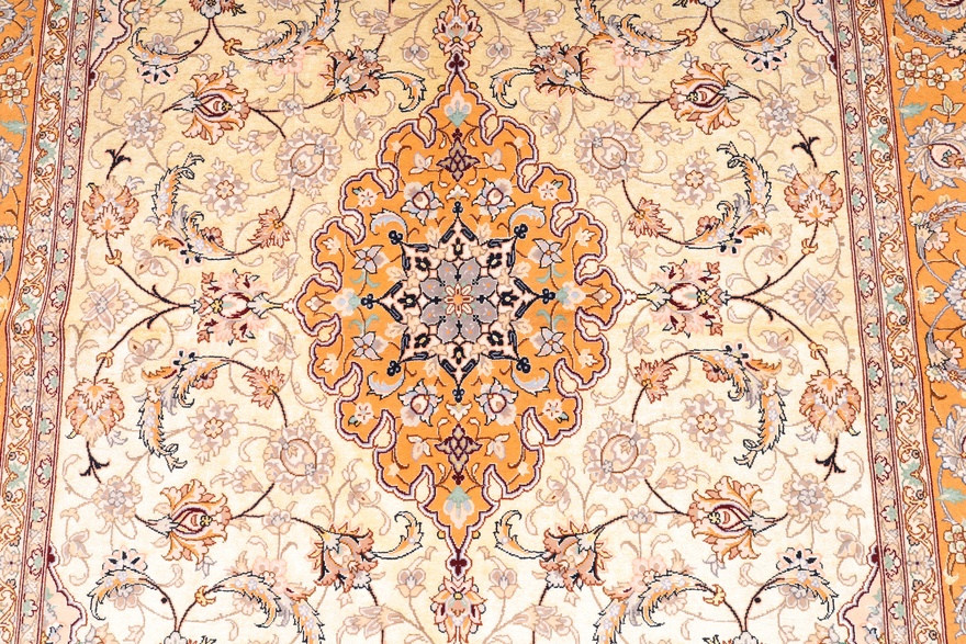 Isfahan Davari silk floor Silk carpet 200x130