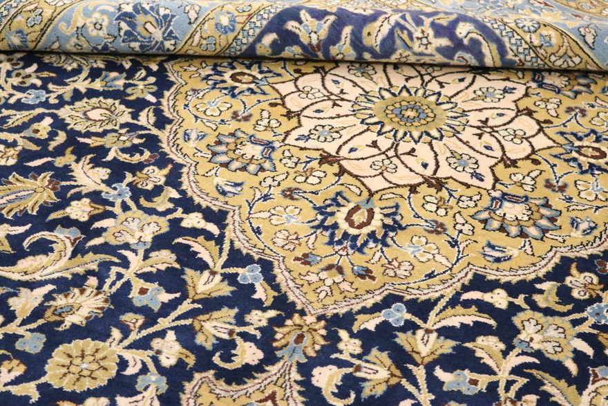 Qom Carpet  352x246