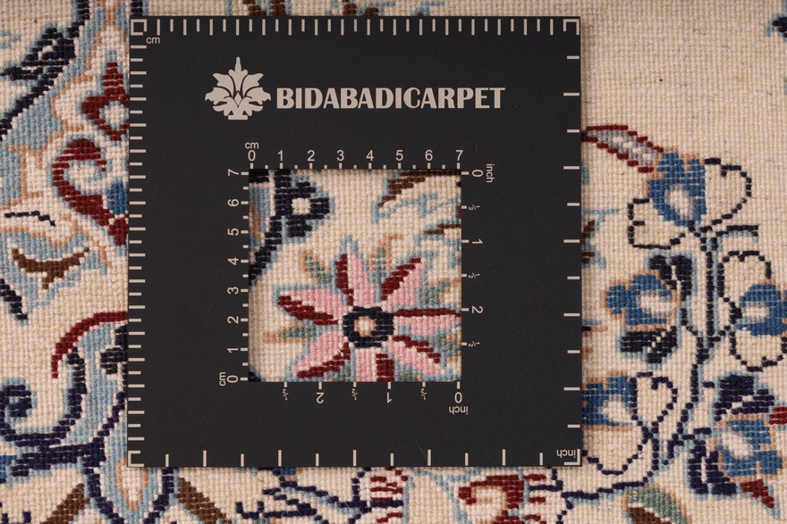Nain 9La Carpet  395x72