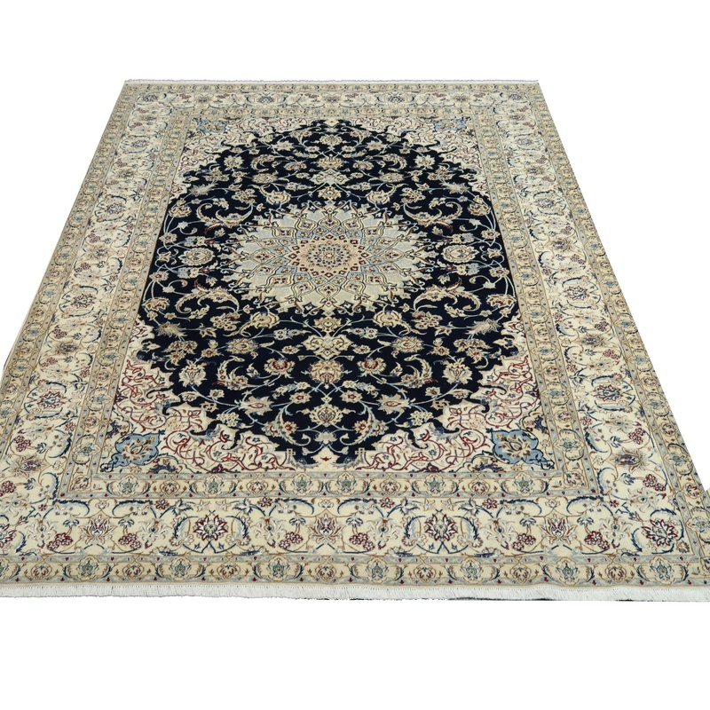 Nain9La Carpet  341x257