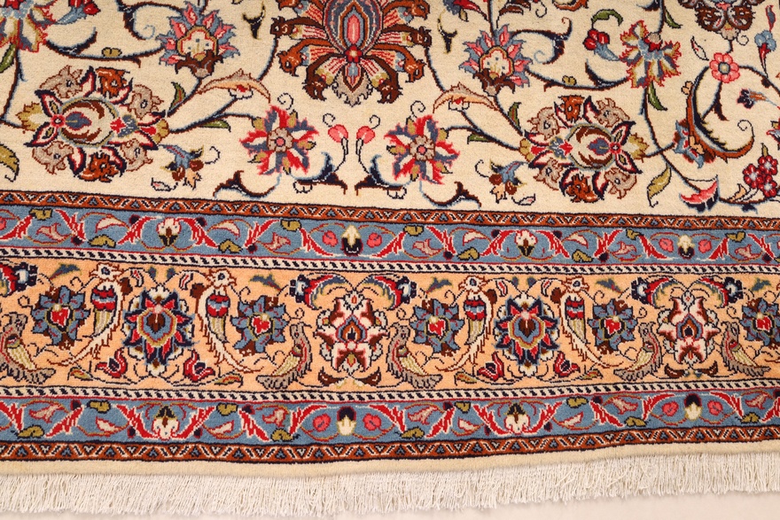 Sarouk Carpet 308x210
